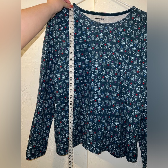 Lands’ End Christmas Tree Long Sleeve - Picture 8 of 10